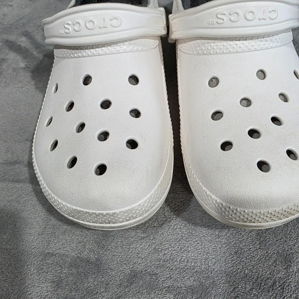 Crocs Fleece Lined White Size‎ 7 Men's/ 9 Women's